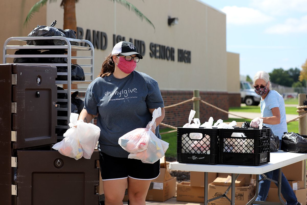 GIPublicSchools's tweet photo. ‼️ Tuesday, July 28 is the last day of summer food distribution. ‼️

Grab 'n' go breakfast and lunch for children, 11-12:30 p.m.:
@WalnutMiddle (west lot)
@BarrMiddle (east entrance off of Sylvan Street)
@GISH_Islanders (Door 2 &amp; 21)
@ShoemakerGI (main)
Kneale Admin (Door N) https://t.co/FuHrQqp2Cg