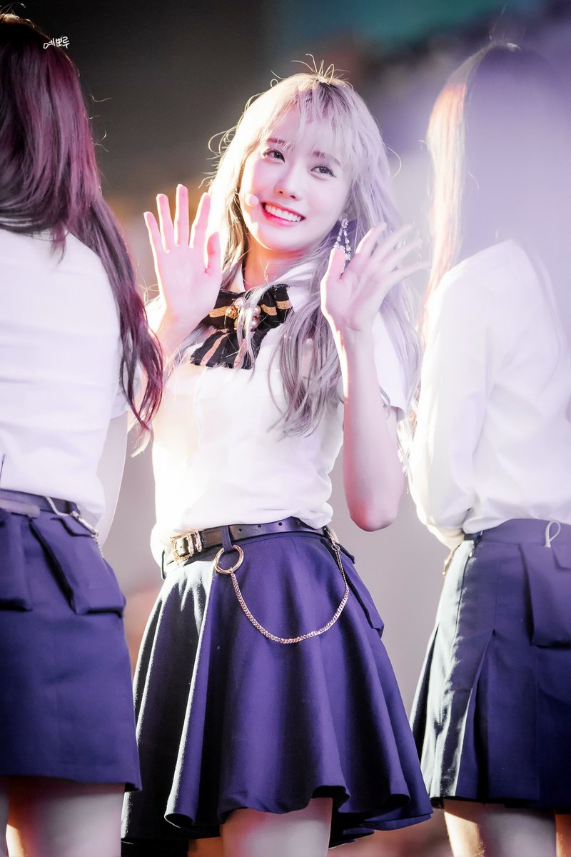WS2T__'s tweet photo. 이날 넘 포슬강쥐 https://t.co/hcqY95htRw