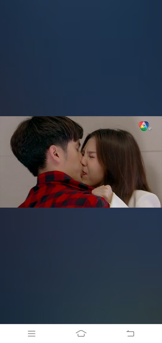 kwwwwtt's tweet photo. บอกแล้ว คู่นี้แซงหน้าทุกคู่ไปแล้วนะ ตั้วเกรี้ยวกราดมาก #พรหมพิศวาสep3 https://t.co/ThJ5aDObCS