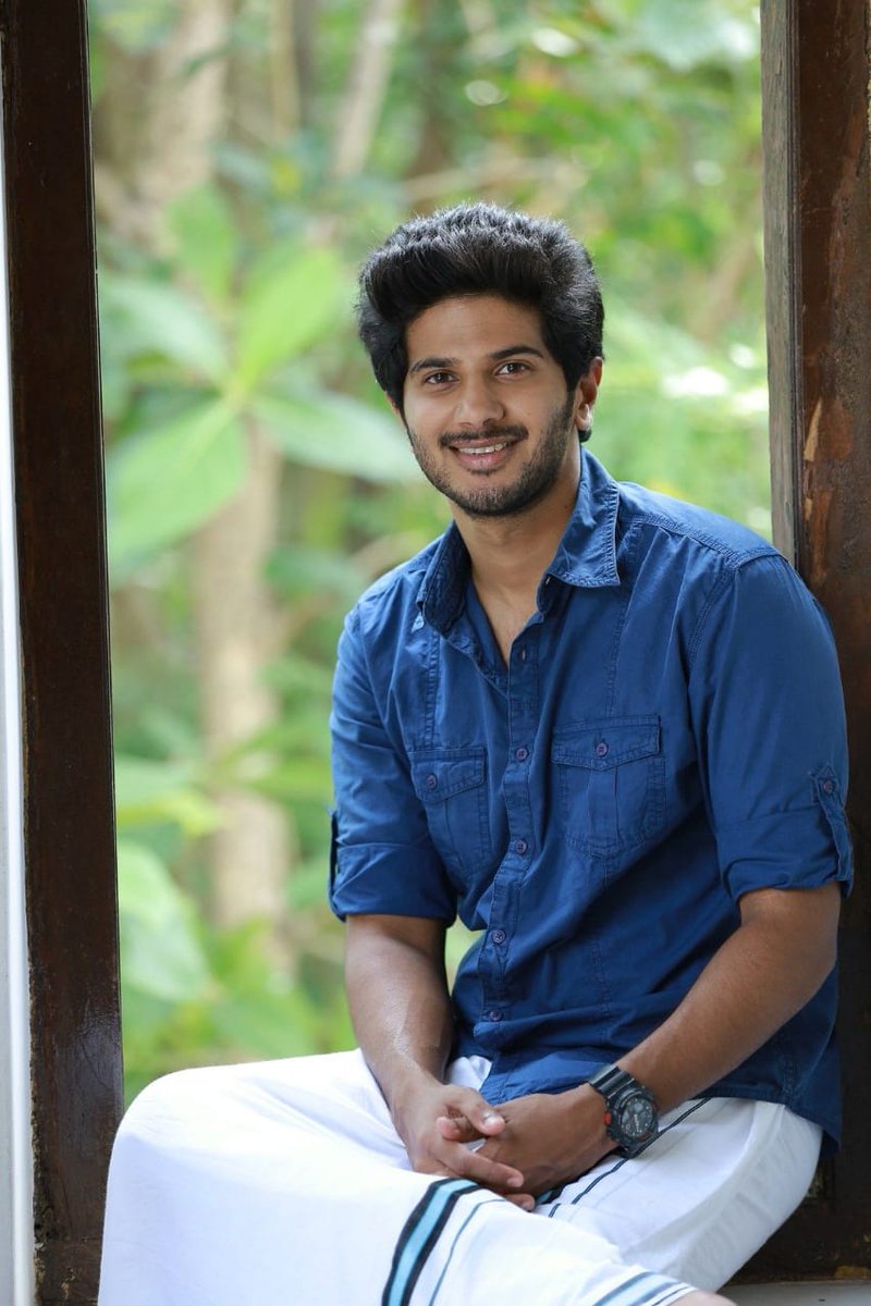 teamdqnm's tweet photo. @dulQuer then collaborated with Sameer Thahir in Neelakasham Pachakadal Chuvanna Bhoomi (2013), a road movie.The film and his performance was appreciated
#HappyBirthdayDULQUER https://t.co/wPusoLCKcr