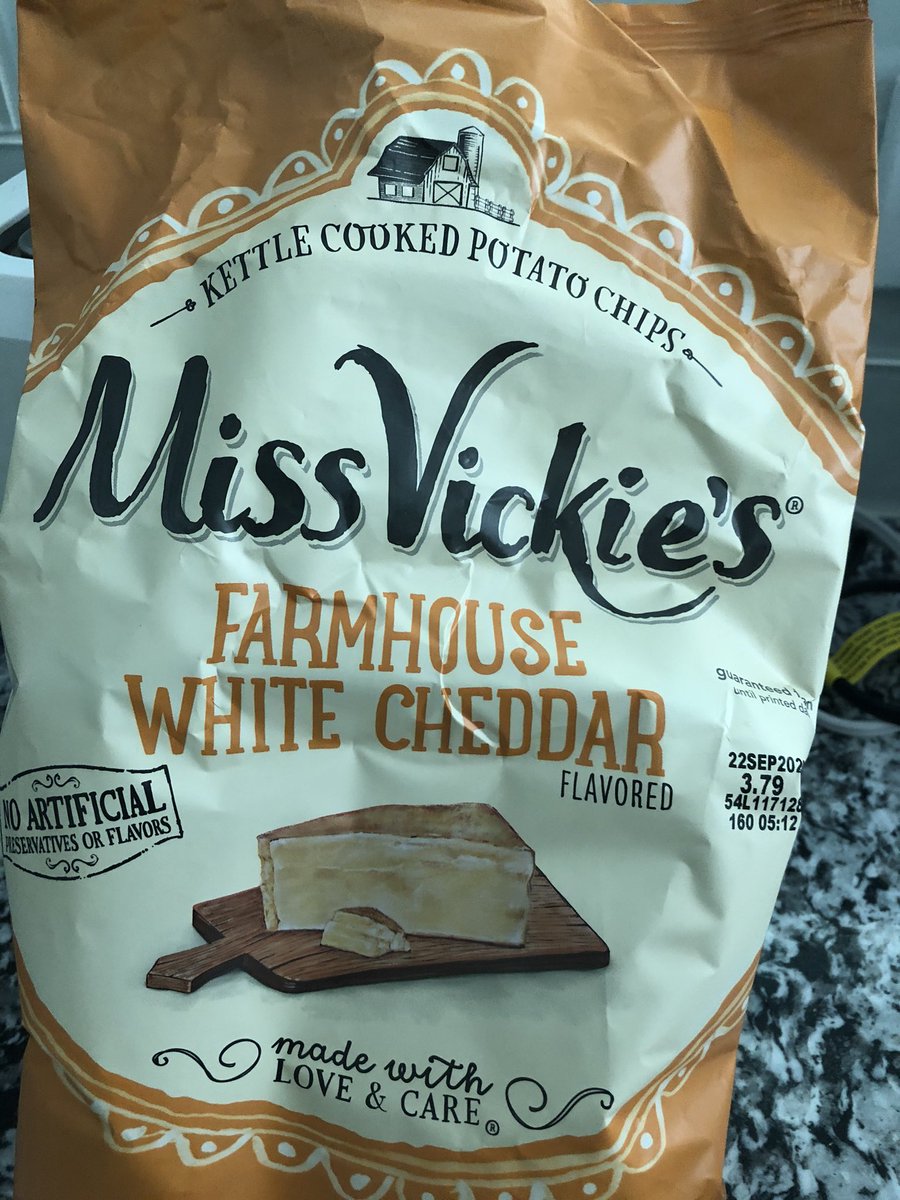 k9kayaks's tweet image. Not bad from @AldiUSA #whitecheddar #chips @cutigerbelle @BradSenkiw @benmilstead