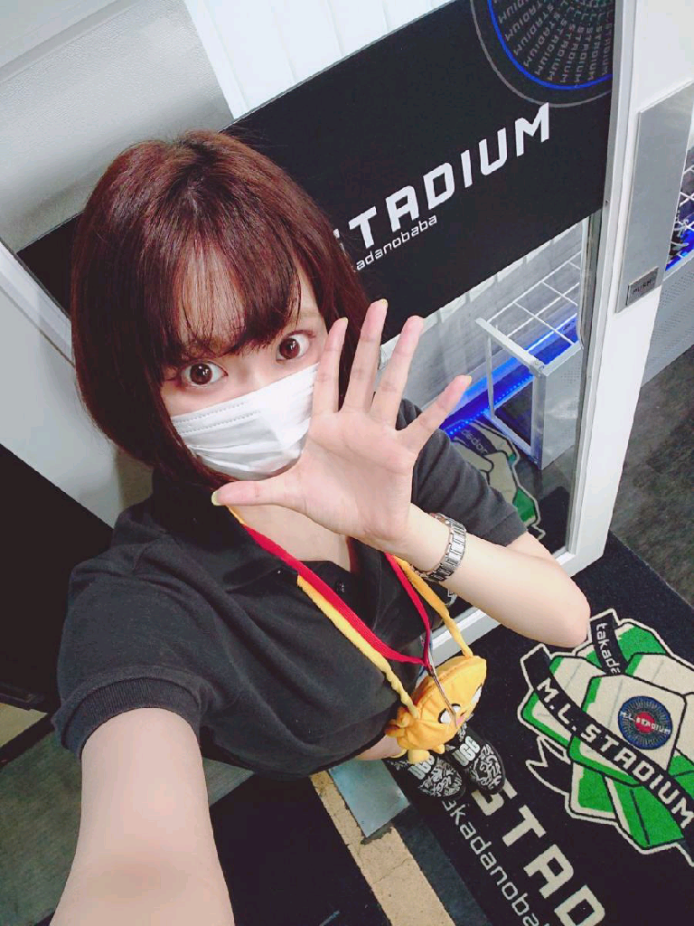 kotokosonobe's tweet photo. 2日連続出勤でした！

最近色々考えすぎて麻雀がわからなくなってきたんですけど、それを今日お客さんに話したらそれは上達してる証拠だよって言っ…
https://t.co/8WKEkD7PHP
#ミスid2021 #CHEERZ https://t.co/y3EKfs3FYI