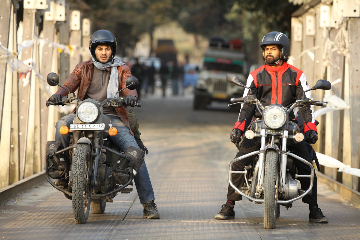 DsoeOfficial's tweet photo. Kasi and Suni go for the ride from Kerala to Nagaland in search of Kasi's girlfriend. En route, they encounter different people who change their lives forever 😎
#HappyBirthdayDULQUER
@dulQuer As Kasi (Kassim)
Movie - NPCB
Year Of Release- 2013
 🔃RT🔃 and Show the Unity 👬❤🔥 https://t.co/KuDxMQf4BC