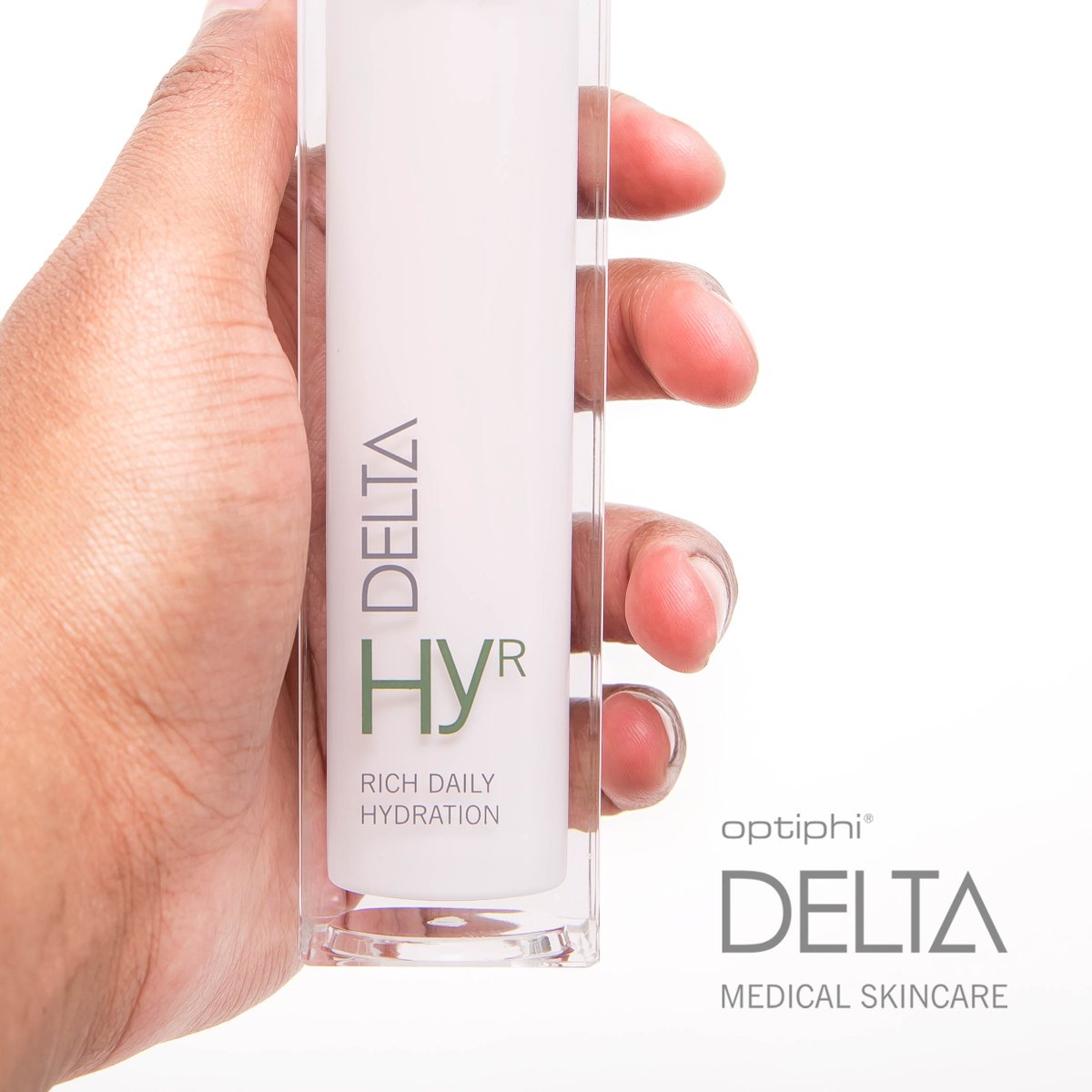 Over cleansing with products of the wrong pH, destroy the natural lipids in the stratum corneum. skincare products need to contain lipids similar to naturally occurring lipids, such as ceramides,and fatty acids as found in the optiphi® DELTA Rich Daily Hydration.
#moisturizer