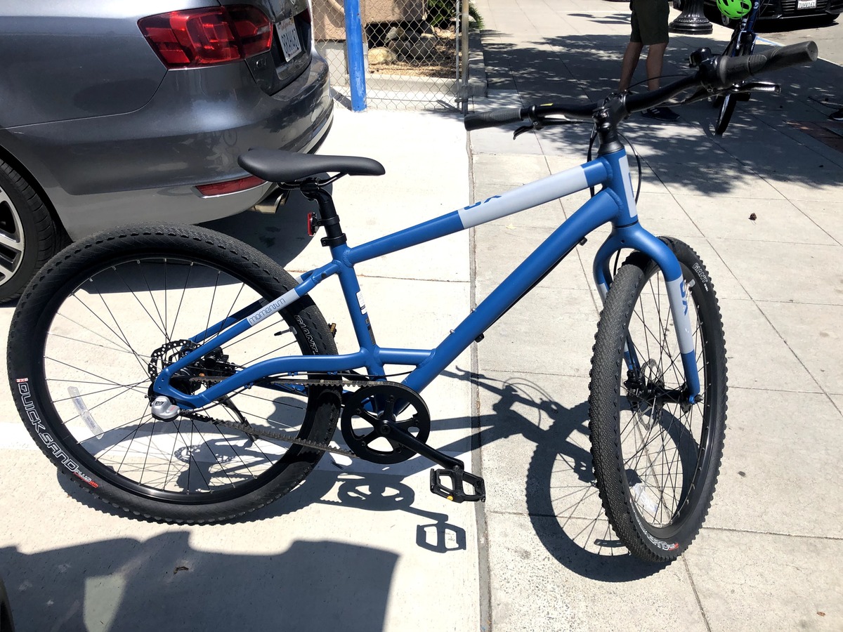 bikeindexstolen's tweet photo. STOLEN - Blue Momentum LUXX-grade aluminum in San Diego, CA https://t.co/M8EQAUGXVZ https://t.co/Nnfytd4DWI