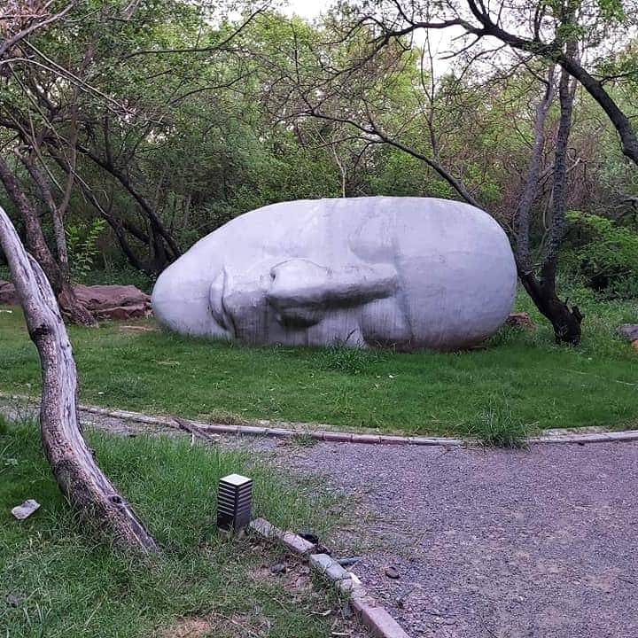 LoversIslamabad's tweet photo. An interesting sculpture in a quaint little corner of  Islamabad #Islamabad

#Islamabadian 
#beautifulPakistan
#nature #pakistan
#naturephotography
#photography
#videography
#pakistanifood
#pakistani 
#pakistaniblogger 
#Islamabad
#capital #drone 
#dronephotography 
#naturelover https://t.co/aDJhKRgvVS