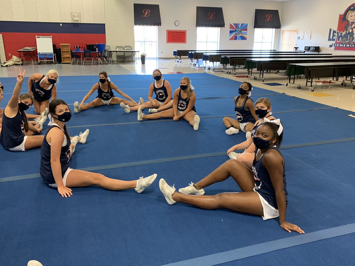 LewisburgHS_Cheer tweet media