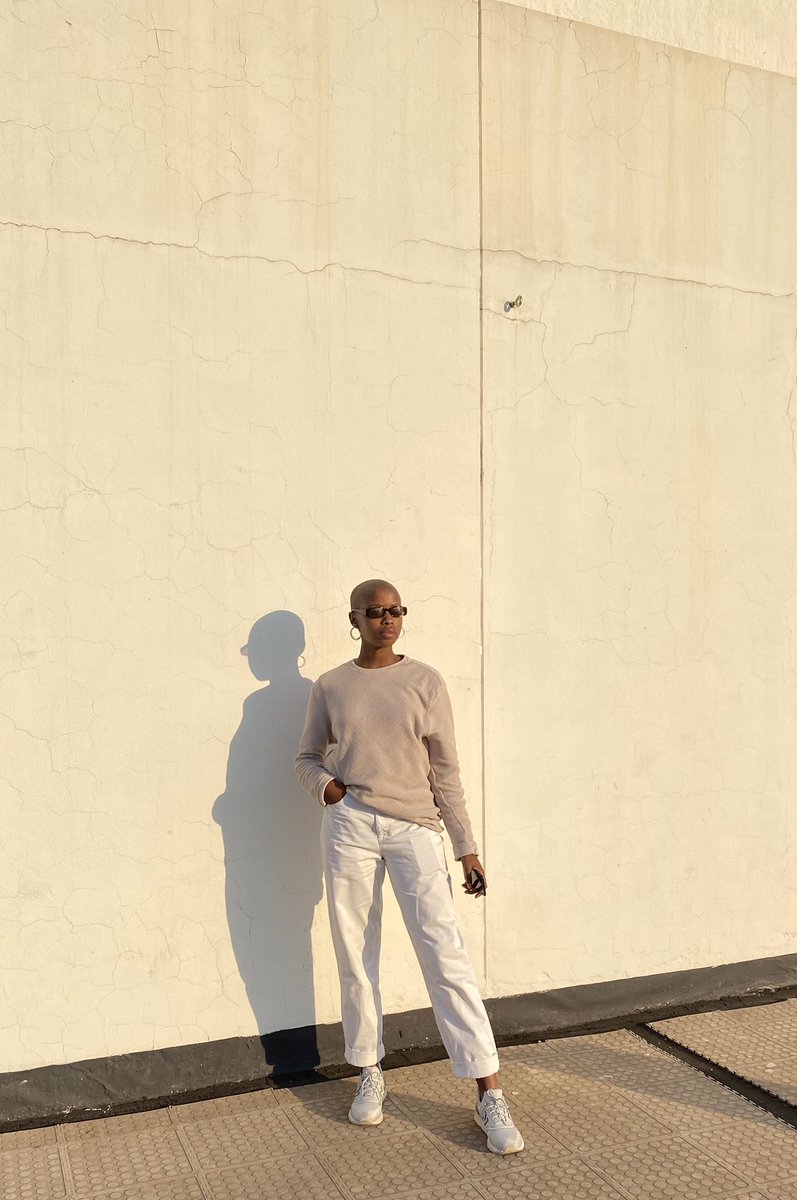 tracymokgopo's tweet photo. me trying to be a minimalist: https://t.co/KXVPlqIIj3
