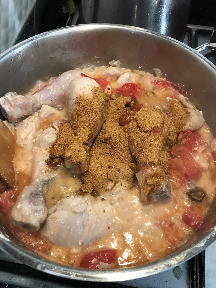 faouazkebab's tweet photo. Biryane in the making!!
#ekmek #tavuk #biryane #lezzet https://t.co/6Sh18bJ8VW