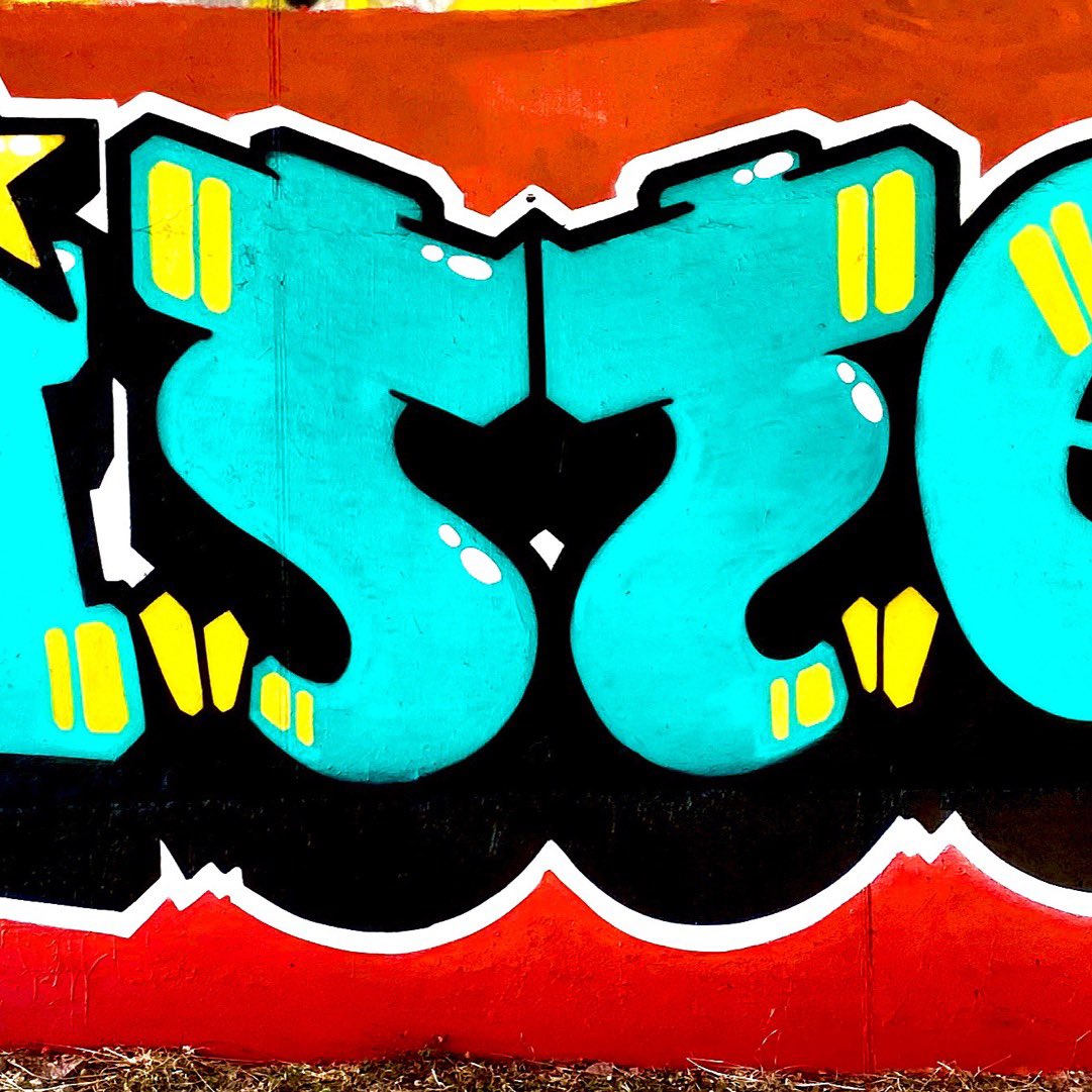 Bitter_design's tweet photo. Clean &amp;Fresh
⁣
#picoftheday #bestpic #graffiti #instagraff #graffporn #graffitiart #graffitibarcelona #streetart #streetartbarcelona #streetartnews #sticker #stickergraff #letters #lettering #classic #bitter #thinkinbig #skyisthelimit #panorama #swipeable https://t.co/a2zvl02ZjY