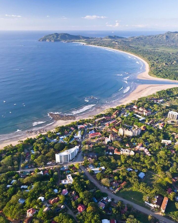 VidaAmerica's tweet photo. Great shot of Tamarindo, Costa Rica from the air. https://t.co/JPcYtrqaQs
