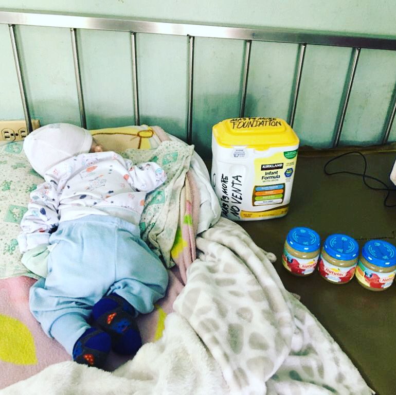 MasisMoreFound's tweet photo. HCU: haciendo entrega de fórmulas lácteas gracias al apoyo de todos ustedes para nuestros niños en Vzla DLB #ydalevidaaunniño💛💙❤️ https://t.co/5NknlE0rzR
