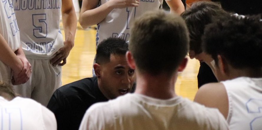 RanchHoops's tweet photo. Let’s give a warm welcome to our new Boy’s Head Basketball Coach @CoachBurgundy! Jordan Carter played college ball @UCCS, was an assistant @RaiderBoysHoops and most recently head coach @MtnRangeHoops. Happy to have him as the newest member of our Falcon Family! #AllinFalcons https://t.co/4pepoArQMI