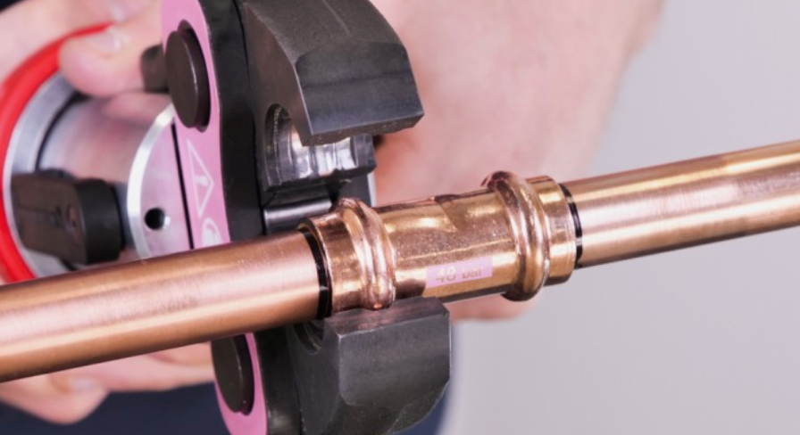 ConexBanninger's tweet photo. Have you signed up to our #BMaxiPro e-learning course? Take a look at our online training and become a certified >B< MaxiPro installer 🙌
Find out more here 👉https://t.co/W8emvypBE0 https://t.co/XtecrCKQdO