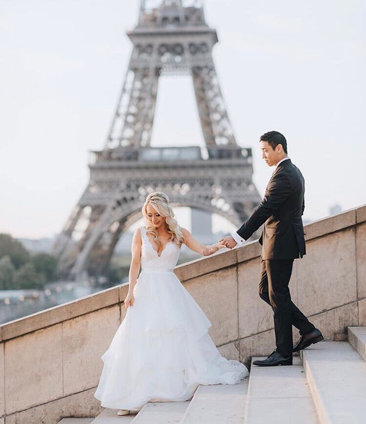 Paloma_Blanca's tweet photo. Real bride Evelyn said "OUI" in #Style4798! 🇫🇷 https://t.co/LrWyJ8Gw5H