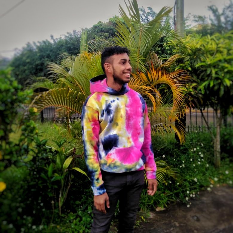 _xmdlama's tweet photo. Mi bebé siendo modelo para los suéters☺️😊
#Sueters #27deJulio
#LosTeques #Caracas https://t.co/mg2Vkk34t4