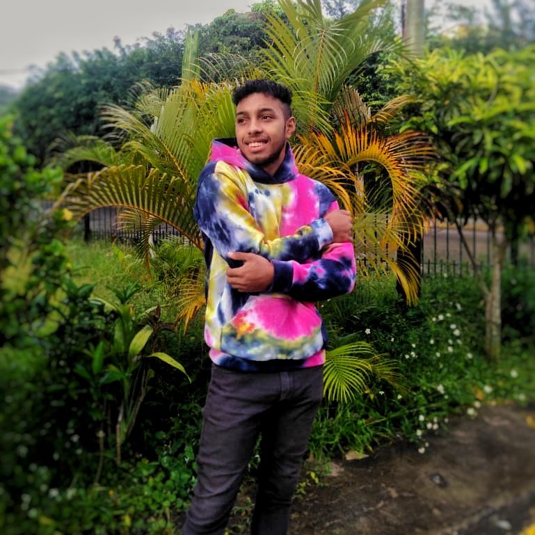_xmdlama's tweet photo. Mi bebé siendo modelo para los suéters☺️😊
#Sueters #27deJulio
#LosTeques #Caracas https://t.co/mg2Vkk34t4