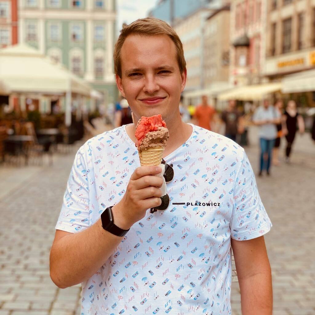 thomasvbe's tweet photo. In my happy place. #tripke #cremekelekken #wroclaw https://t.co/7Cm5Ap7Es0 https://t.co/5b0P4G0CQt