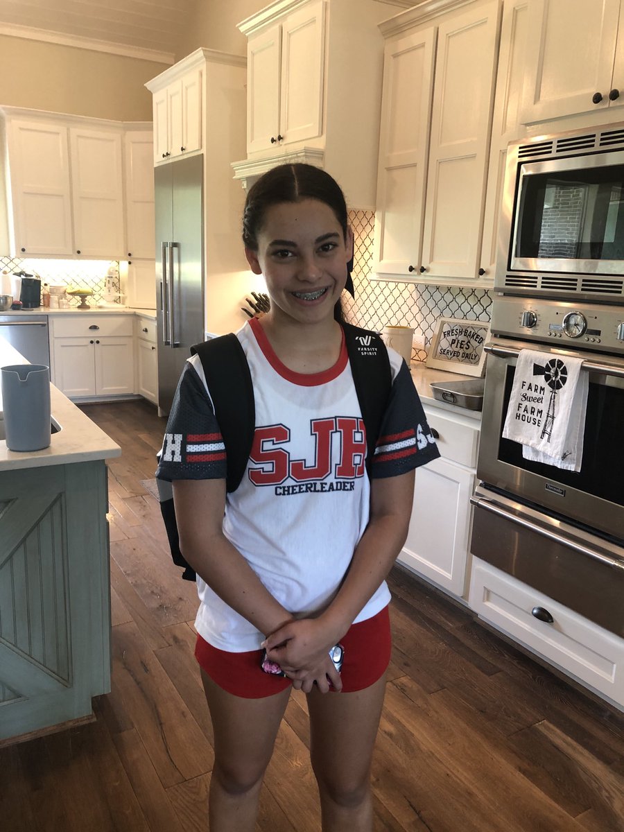 RolandF_68's tweet photo. About to head too first day of cheer!!! #GoZoey #WildCats #WeSeeRed https://t.co/Jy2E2JwYXO