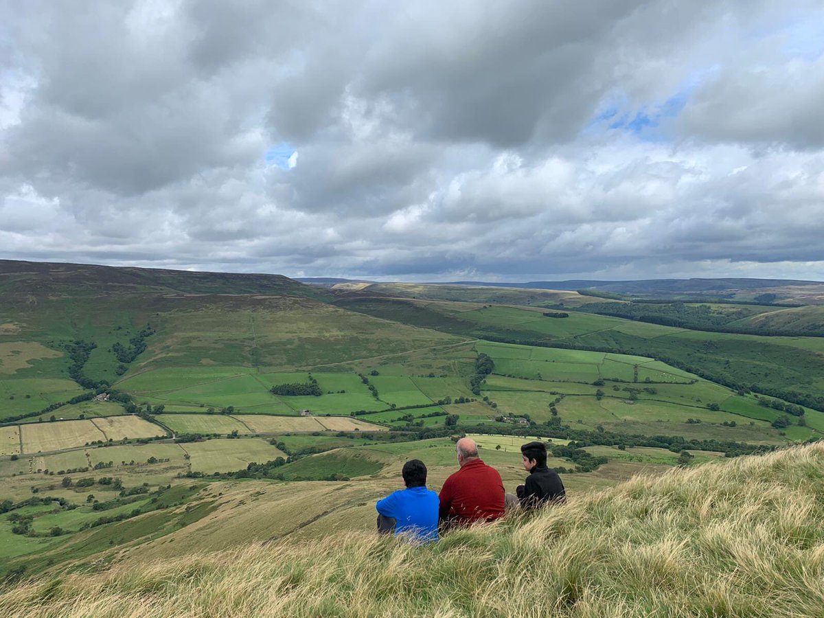 AbdulHamied70's tweet photo. My weekend #walk and #hike with my twin boys to #Edale and #Hope Valley in the #peakdistrict with My #Kramblers crew.  Awesome views, amazing family time and #socialdistancing https://t.co/HxQq39ikrK