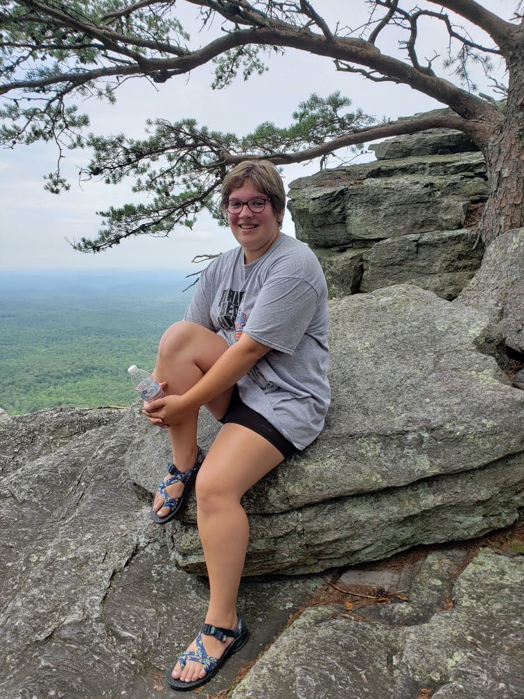 utc_abands86's tweet photo. Happy Meet the Member Monday to Brooke Jeter! Brooke will he serving as Woodwind Caption for the 2020 Marching Mocs, and is also and Education Major at UTC. See you soon, Brooke! #woodwinds #gomocs💙💛 https://t.co/w7NafYO0gw