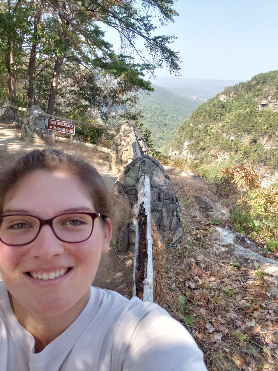 utc_abands86's tweet photo. Happy Meet the Member Monday to Brooke Jeter! Brooke will he serving as Woodwind Caption for the 2020 Marching Mocs, and is also and Education Major at UTC. See you soon, Brooke! #woodwinds #gomocs💙💛 https://t.co/w7NafYO0gw