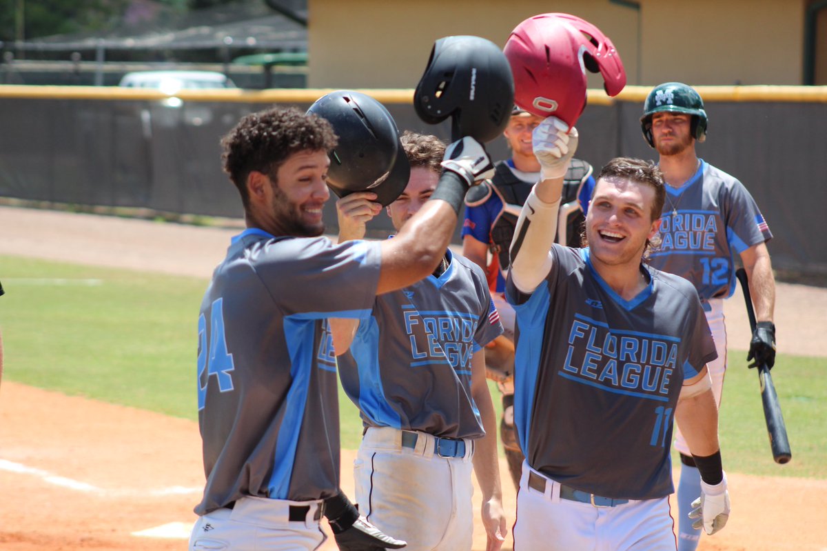 SAN_Mavericks's tweet photo. 🚨 JOEY ADEN HOME RUN 🚨 @joey_aden hits a solo home run to put us on the board! The Squeeze lead 6-1 heading into the 6th https://t.co/jVY7rP58aH