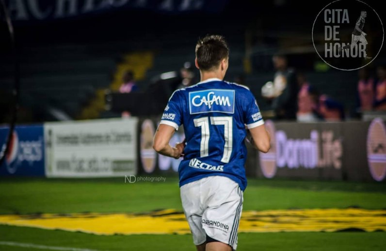 CitadeHonor's tweet photo. Feliz cumpleaños, crack!

Un abrazo grande con nuestros mejores deseos!

Por siempre en el corazón azul!!!

#HR17

#JuntosSomosMas
💛❤️Ⓜ️⚪ https://t.co/ipOqv0FqP9