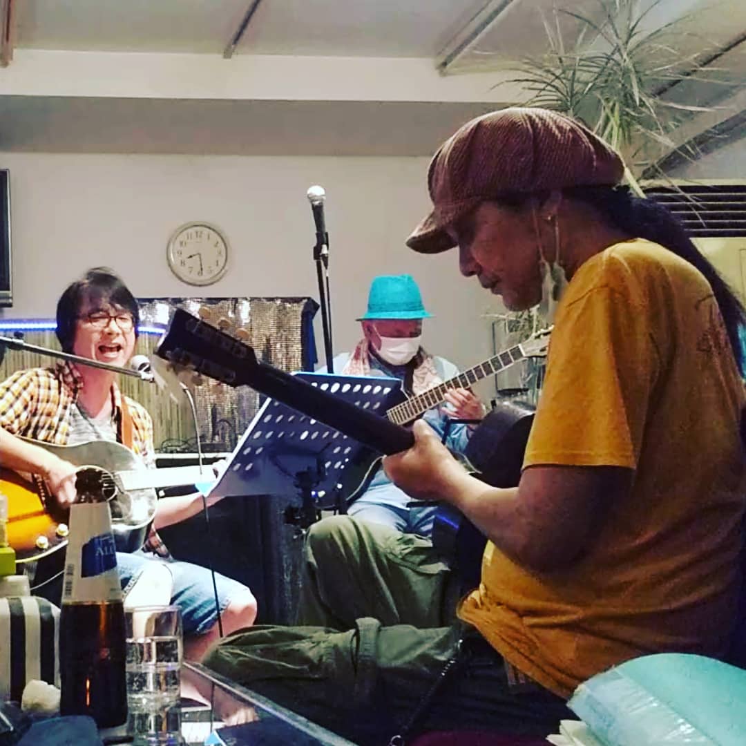 trecords2's tweet photo. #天q #ヨシキなよる #オシゲ time &
マスター ヨシキ わんち師匠 ショーケンさん markウエダさましんちゃんさま💜 ミントクラブさん マキタさん Chinaさん みなさん ありがとうございます😆🍀また、ご一緒しましょ❣️2020年7月 #withcoronalive #新しい生活様式 #mymic #keepmusic #音楽をつなごう https://t.co/zIq3GDlTaZ