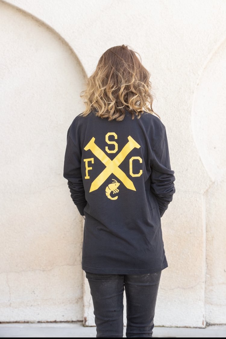 SaltairFC's tweet photo. ‼️‼️GIVEAWAY‼️‼️

Our SFC Big Shrimp Sleeve is our most popular design- even imitated, but will never beat our original. 🔥🦐

We’ll pick a winner &amp; a tag’d friend!

RULES: 

1. Retweet &amp; tag a friend who isn’t familiar with us.
2. Must follow Saltair FC.

https://t.co/VgV4Yr7aKP https://t.co/ErK5F6rMbT