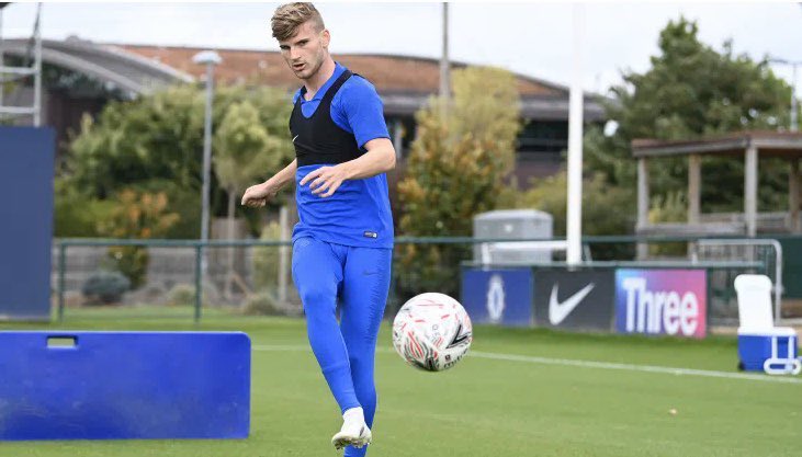 cfcpanamablues's tweet photo. El delantero alemán 🇩🇪 Timo Werner en su primera sesión de entrenamiento con el Chelsea. 🔵👌🏻
#CFC #CFP #WelcomeTimo #trainning https://t.co/fPXH40R5Kj