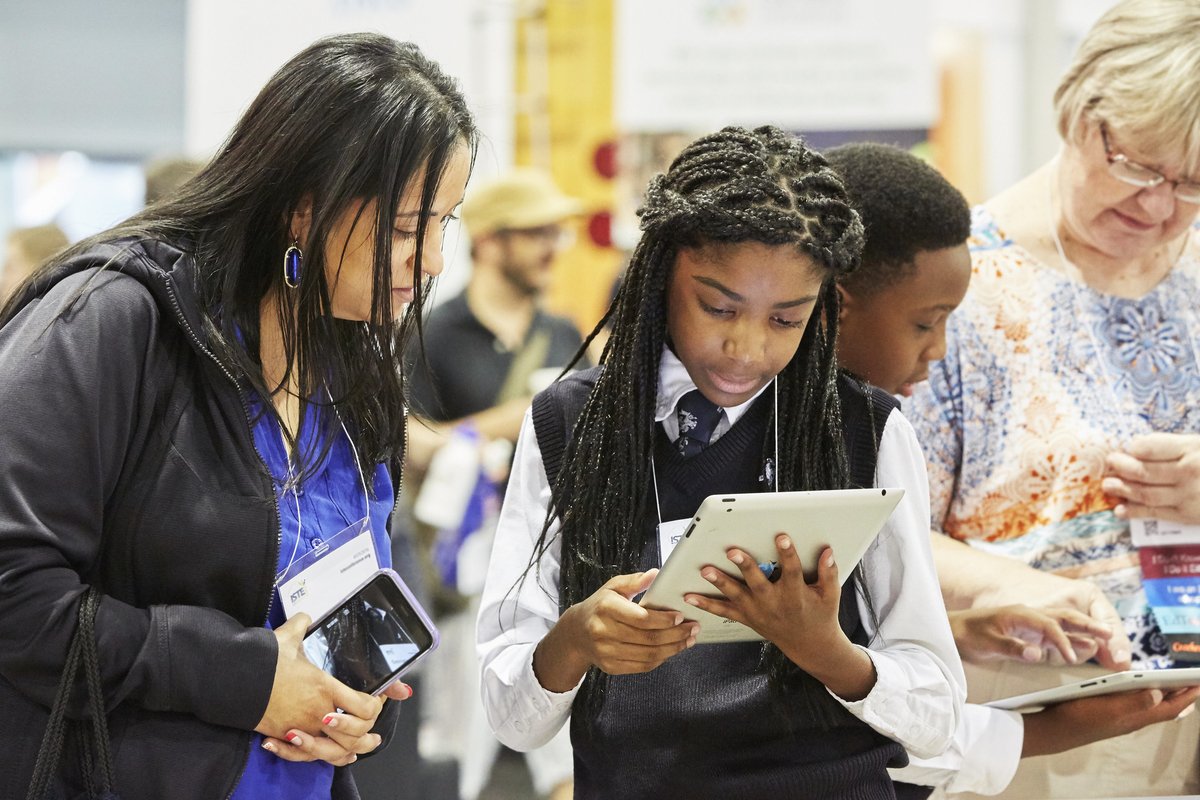 ISTE_ASCD's tweet photo. "In middle school, 74 percent of girls express interest in STEM, but when choosing a college major, just 0.4 percent of high school girls select computer science."

Bring STEM/CS to all students: https://t.co/bpLSzvzD3f.

@askatechnogirl #ComputerScience #ComputationalThinking https://t.co/Gy3HjhaZJ3