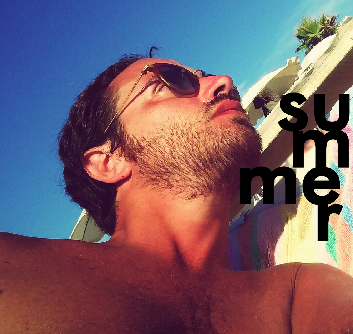 NunzioParaggio's tweet photo. summer ☀🌊🐬⛱ selfie 
.
.
.
#menwear #fashionpost #sunglasses #beachlife #summestyle #menfashion #beach #sun #outfitoftheday #fashionista #me #mensfashion #fashionblogger https://t.co/Tb29ngU1BB