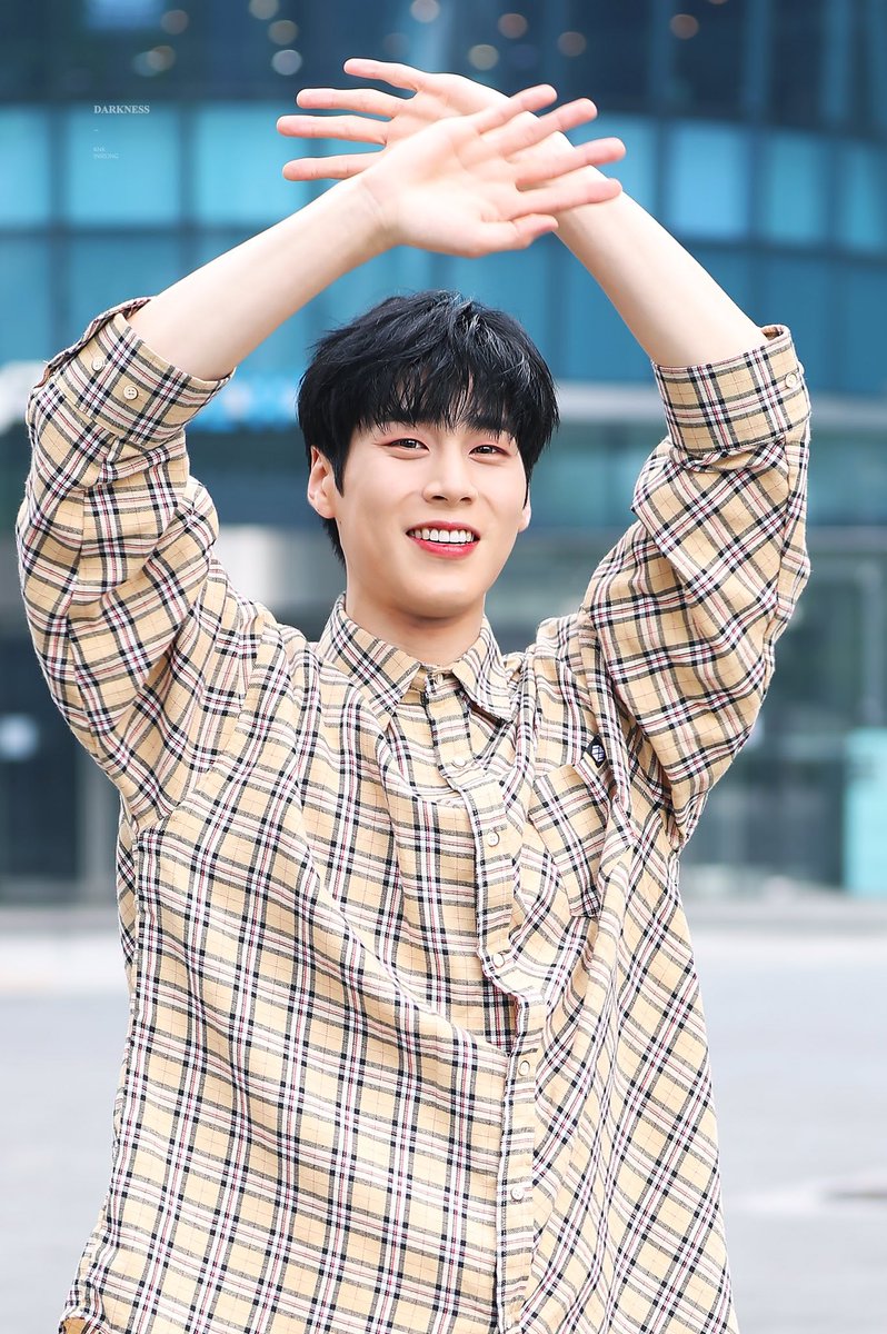 Dongwon - Jordbærtærte (Strawberry tart)An absolute ray of sunshine! Whoever created this knew the perfect balance of sweet, sweeter and sweetest