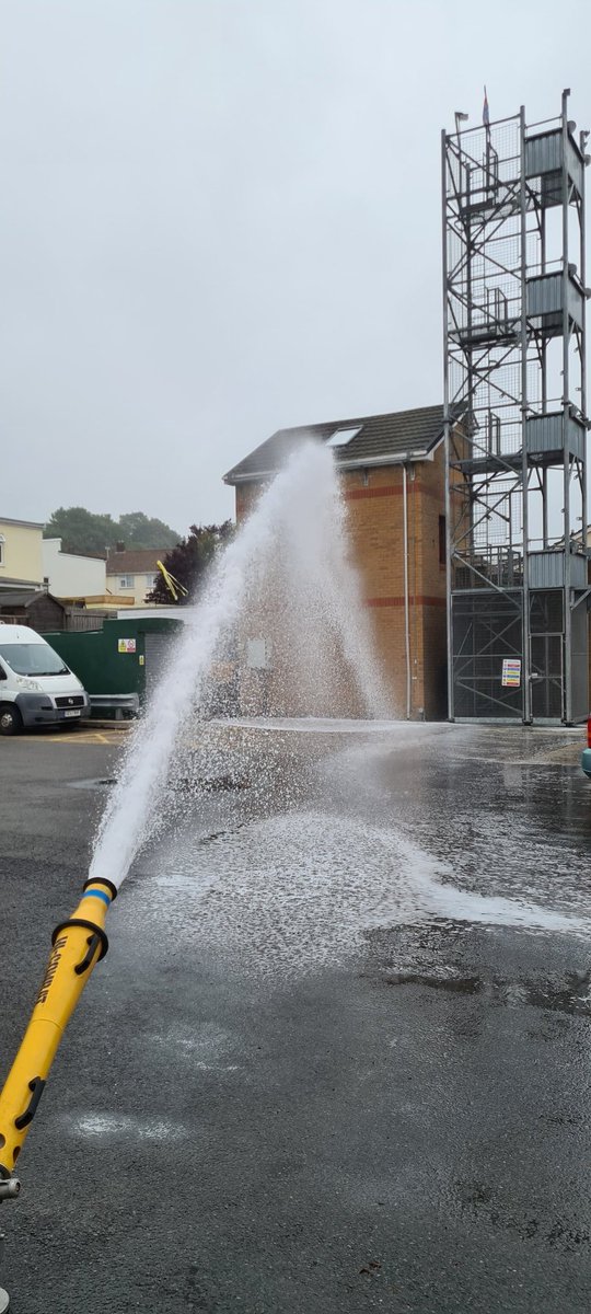 BarnstapleFireStation tweet media