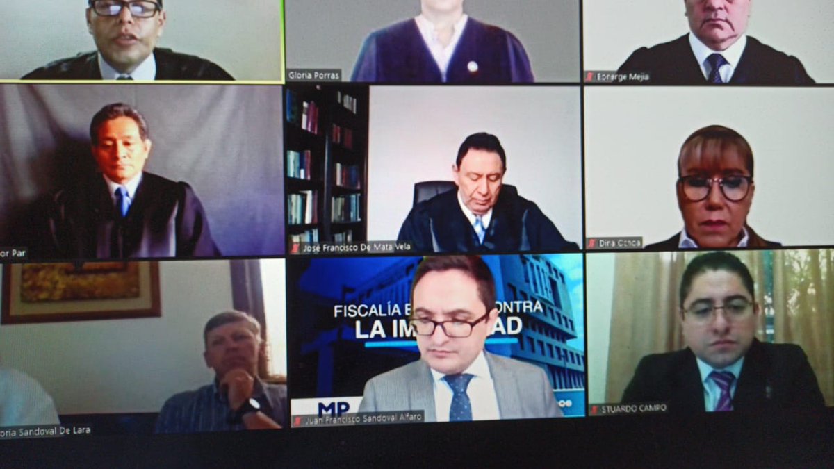 Igor_Bitkov's tweet photo. Hoy fue vista pública virtual de mi amparo contra Sandoval en la CC . Lo recusamos por encubrimiento de Mayra Véliz y toda estructura criminal que traficantes de personas. El cobarde dice que es una compañía y ni menciona a Mayra Véliz ni los documentos que el escondió. https://t.co/6mwKdezquk