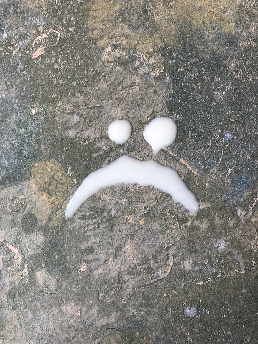 Abis_snaps's tweet photo. Oh dear somebody’s not happy 😆 #timeforacuppa #milkring #sadface #cuppa #mondaythoughts #mondaythoughts #Monday https://t.co/wp8ViKf0Pa
