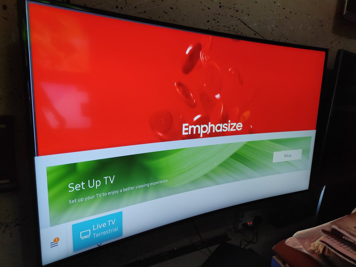 Jacelectronicss's tweet photo. Samsung 55-Inch 4K Curved Ultra HD Certified HDR Smart TV [Energy Class A] London Used TV for sale at N280,000 

Comes with TIZEN OS With Apps installed. 

Ultra HD And HDR with 4K 
Conects with wireless and android phones. 

DM and RT 
08064874999 WhatsApp https://t.co/nd6oWIDJEI
