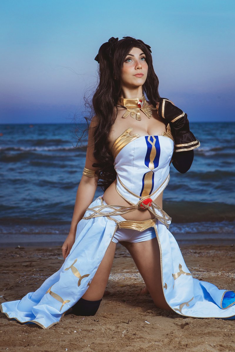 Angelicasbear's tweet photo. Cosplay: @soryu_geggy / chromatus_cosplay (IG)
My Cosplay IG: gardani_angelica (#angelicasbear)
Assistant: @Zack_Ultima
.
#Cosplayers #Ishtar #Gilgamesh #FateGrandOrder #Fate #FateGO #RiminiComix https://t.co/0cHclHIGTN
