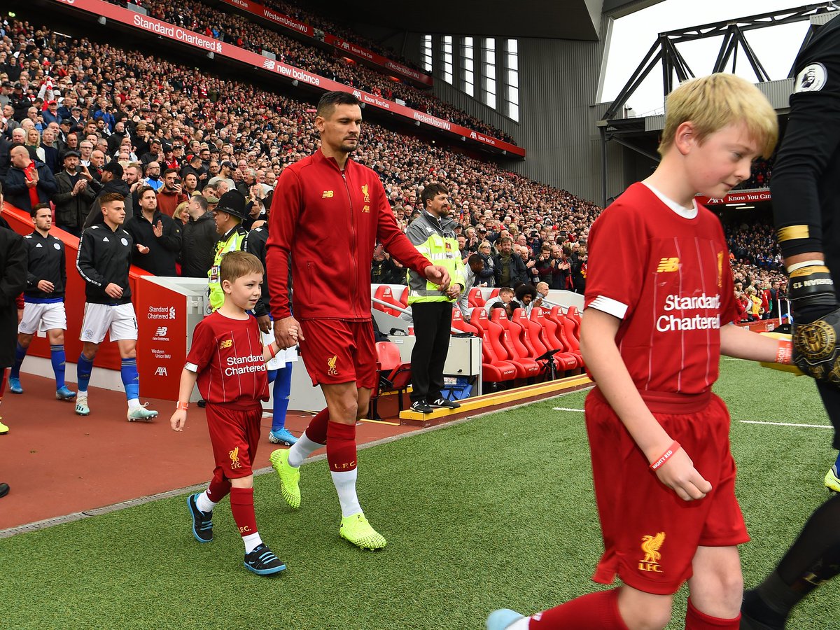 EdQuack's tweet photo. @Dejan06Lovren you may not see this but a huge thank you and good luck for the https://t.co/5B8LyE3ZXG son Jamie was lucky enough to walk out with you against https://t.co/YxOBiQhOKE are his 1 of fav players and we are both gutted you are leaving.good luck at your new club. https://t.co/afRZB3HxV2