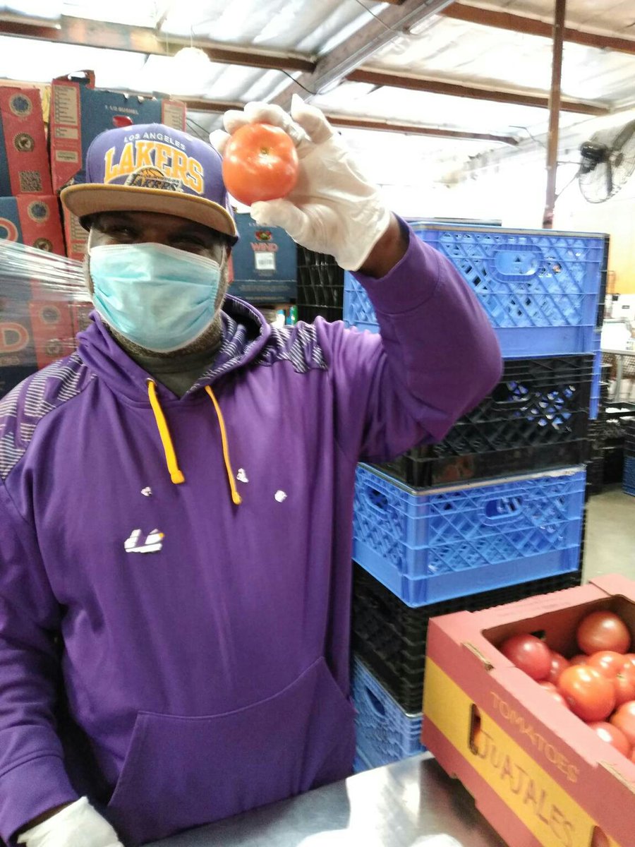 In2visionLLC's tweet image. In2vision is proud to recognize Lamont Hartfield for all his hard work and dedication. With the assistance of his staff, Lamont puts groceries together inside plastic bags creating delicious and appetizing meals for the less fortunate. Keep up the great work Lamont!!