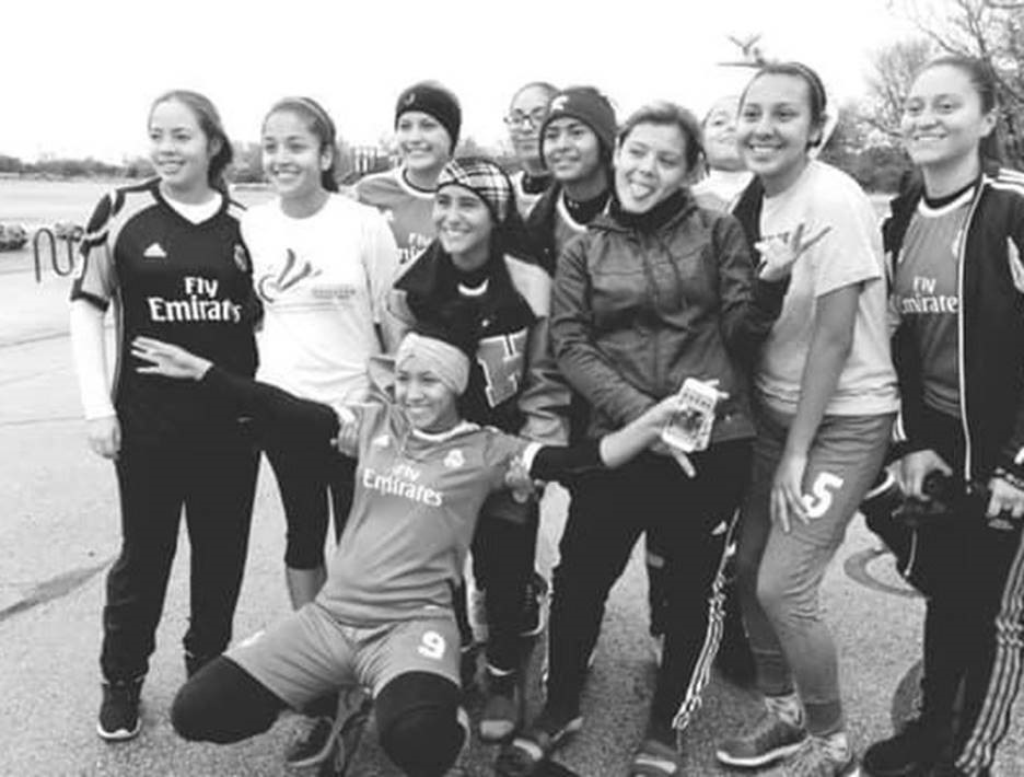 3/ She pushed her teammates and egged them on, with an in-your-face humor that caught people off guard. Or outright stopped them in their tracks.  https://chrn.cl/3jIeS4f&nbsp;