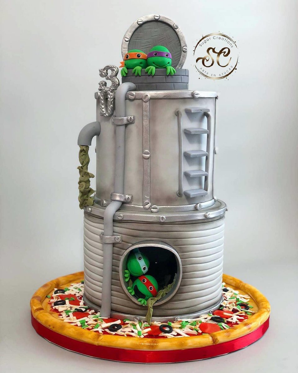 SugarCreations1's tweet photo. 𝕹𝖎𝖓𝖏𝖆 𝕿𝖚𝖗𝖙𝖑𝖊 𝕮𝖆𝖐𝖊 ❤🧡💙💜🐢🐢🐢🐢
.
.
Delicioso cake de almendra mojadito, cubierto con white chocolate ganache y relleno de frosting de queso crema... un manjar de sabores 😋😍
.
visita nuestra página web ➡️https://t.co/BrxRhoo8lv https://t.co/QIQwaKhSKm