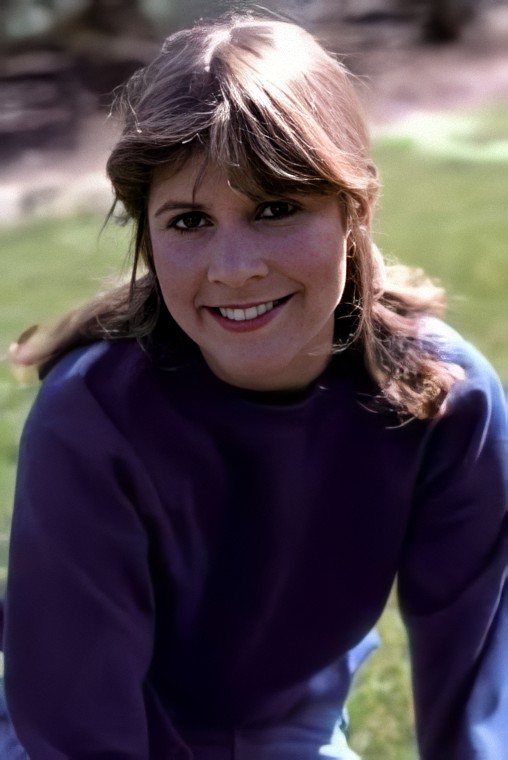 carrie fisher as colors of the rainbow; a thread 