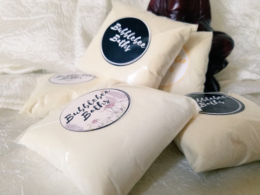BubbleBeeBaths's tweet photo. Too bad you can't smell these through the screen😍😍😍
Shop https://t.co/DggpFxBLPG for suds and stuff🐝 https://t.co/Os7dDnuY3f