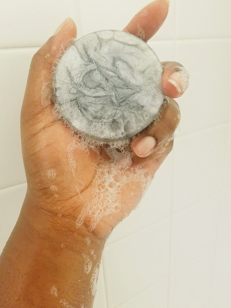BubbleBeeBaths's tweet photo. Too bad you can't smell these through the screen😍😍😍
Shop https://t.co/DggpFxBLPG for suds and stuff🐝 https://t.co/Os7dDnuY3f