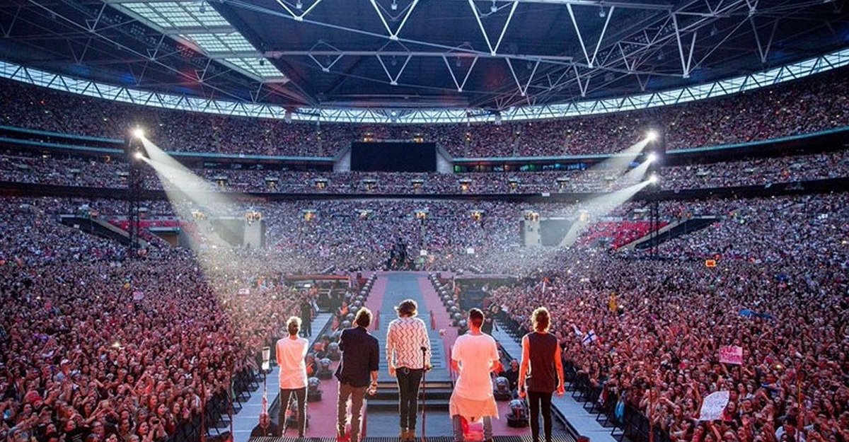 solocalico72's tweet photo. I nominate @onedirection for #VMAs2020
Why not? They're the best😉 https://t.co/7pEIDKYBIk