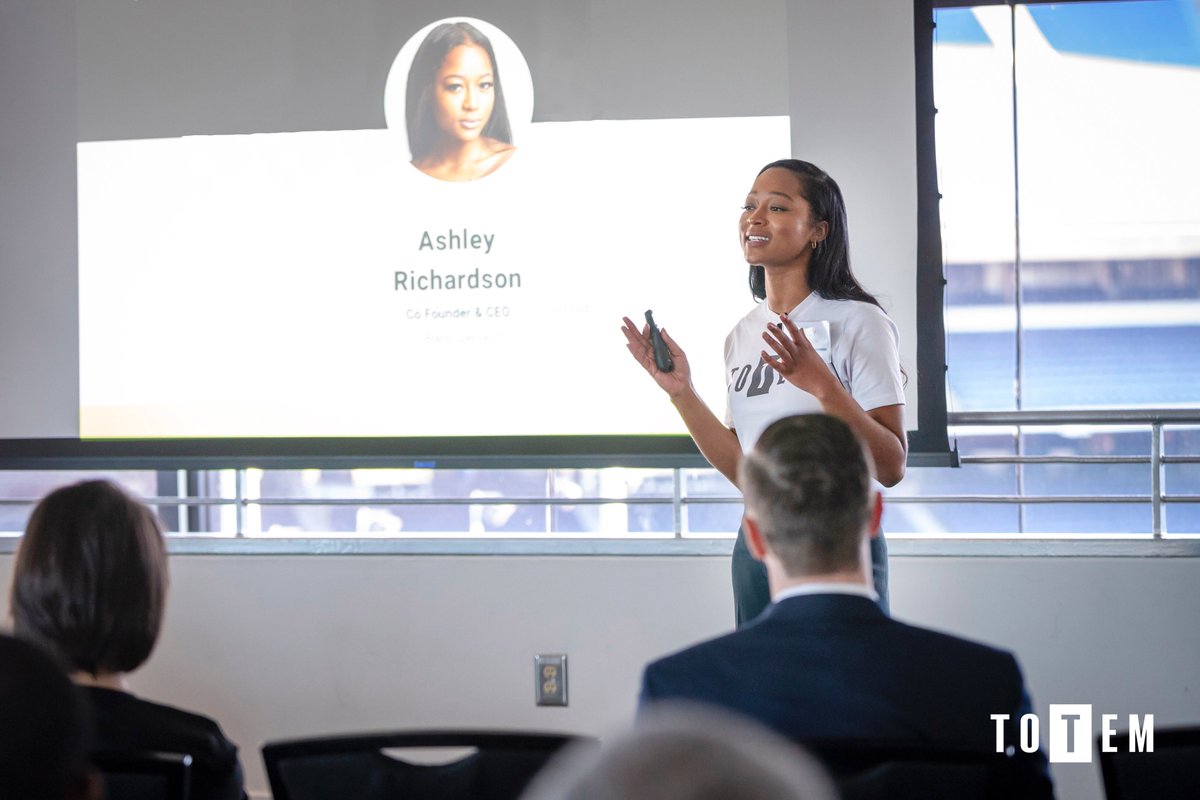 NetworkBtg's tweet photo. In this week's #RiseUp article we feature Ashley Richardson and @mytotemco 

Read more: https://t.co/mrFT2KLTvR

They are building an automated platform for a #SmallBusiness to doing branding and marketing like the pros.  @enigsu @ATLTechVillage @EnvolveGlobal https://t.co/yYzY0SAZW3