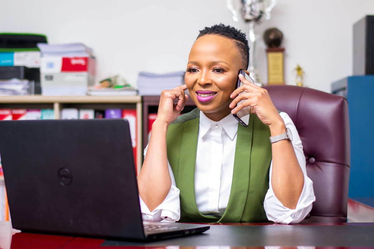 thuli_mashaba's tweet photo. She understood that the hardest times in life to go through were when she was transitioning from one version of herself to another.
#NewYearThings #FreshCrown #Transitioning #Evolution #SuccessMindset #MotivationMonday #InfiniteIntelligence https://t.co/Z5LV9rto1h