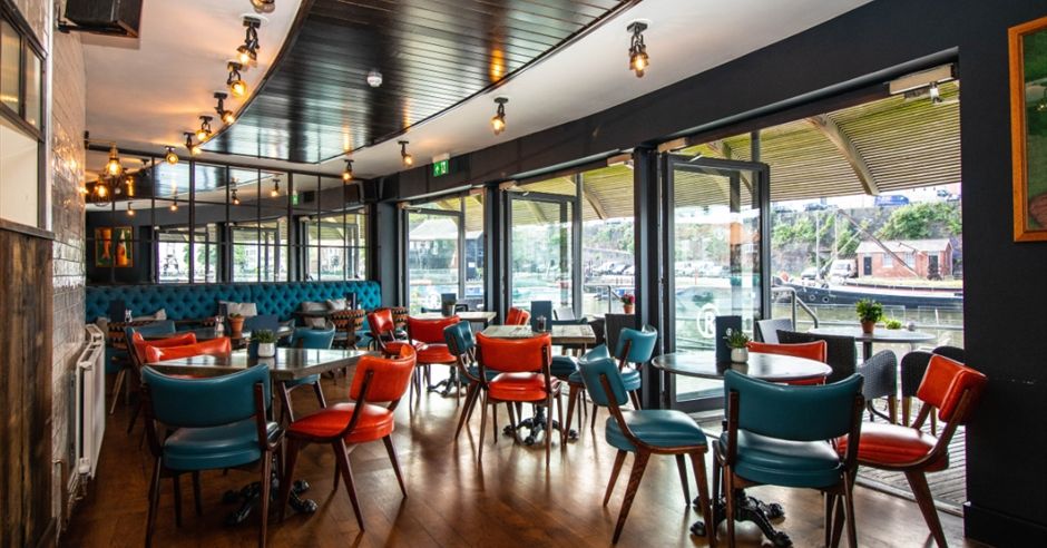 VisitBristol's tweet image. Located on Bristol’s iconic harbourside, @riverstation_ has re-opened and looks forward to welcoming you back 👋 buff.ly/2E73UEy